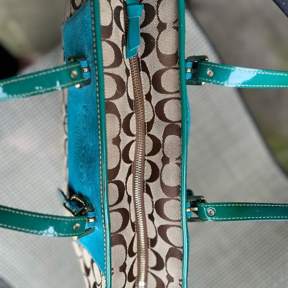 Coach Tote Bag - Picture 9 of 15